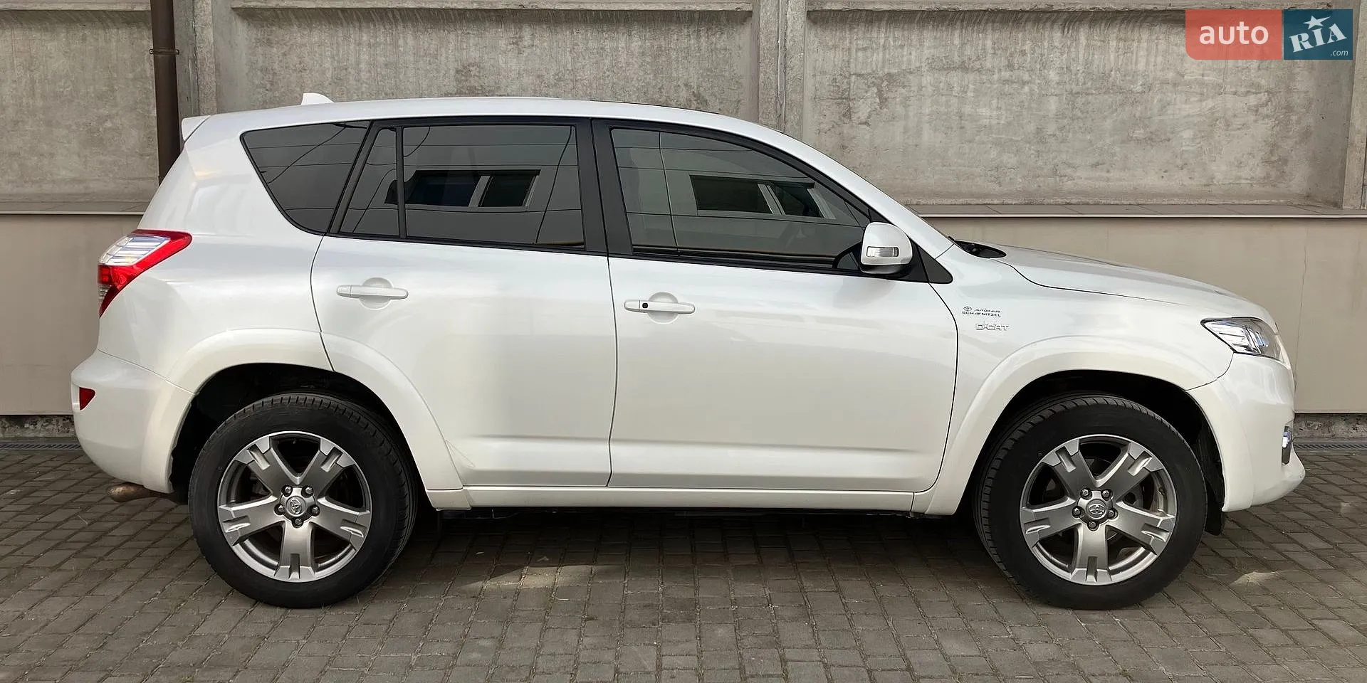 2012 Toyota RAV 4 - мініатюра 2