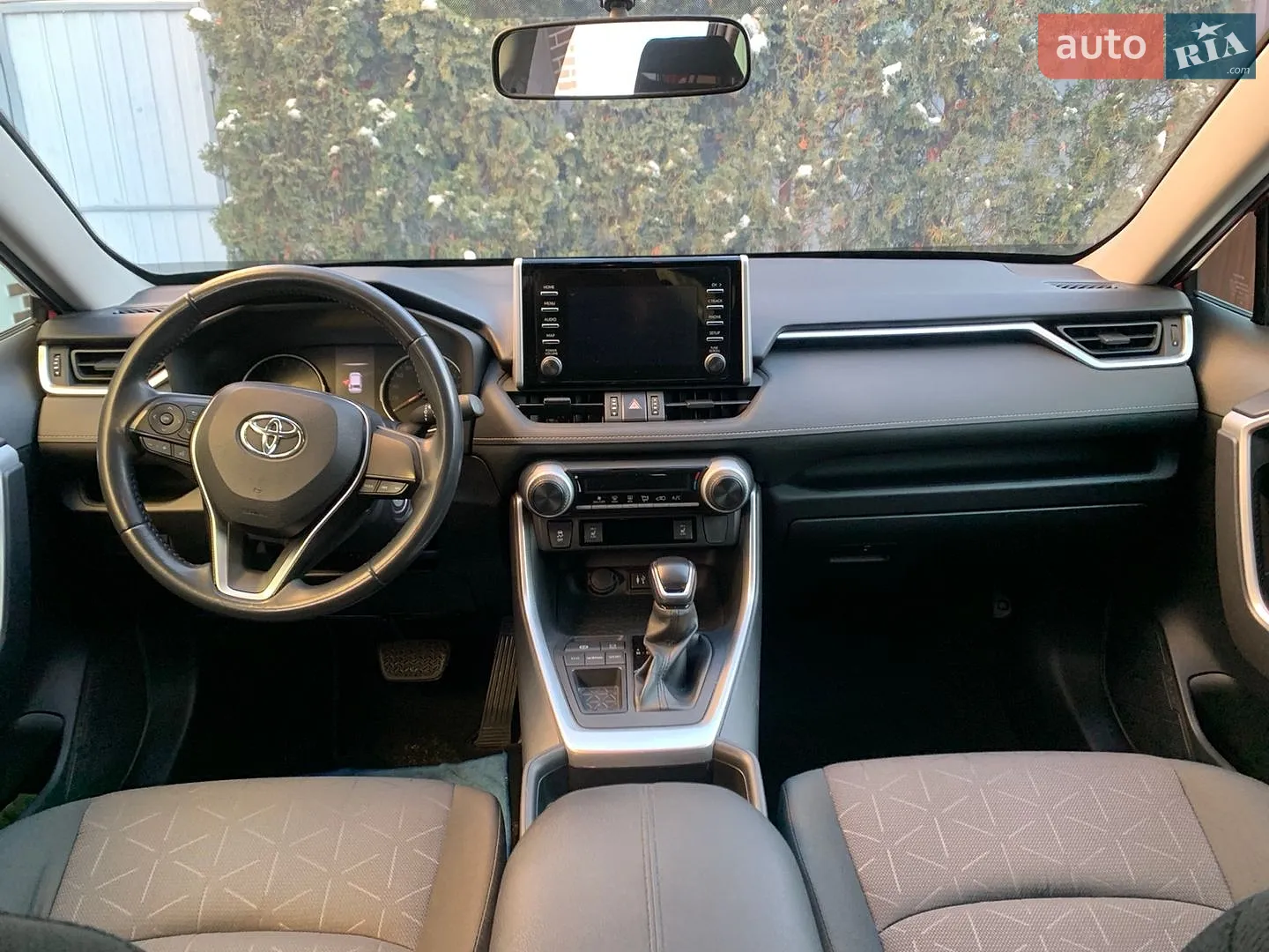 2019 Toyota RAV 4 - мініатюра 11