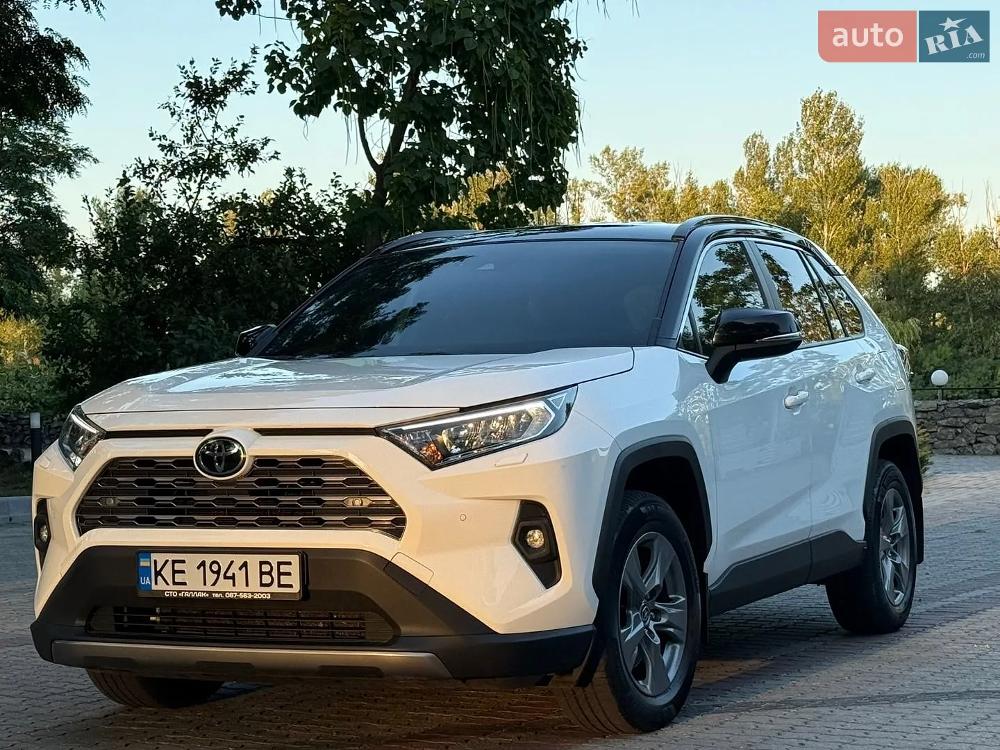 2023 Toyota RAV 4 - мініатюра 8