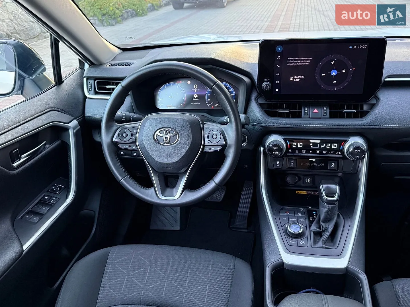 2023 Toyota RAV 4 - мініатюра 16