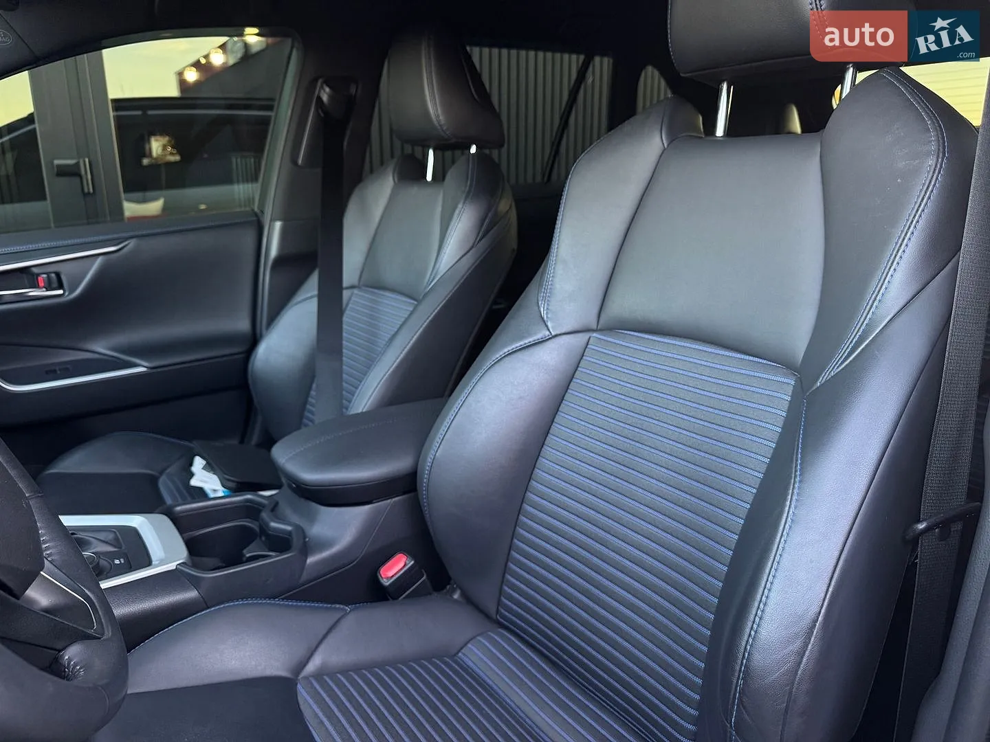2021 Toyota RAV 4 - мініатюра 7
