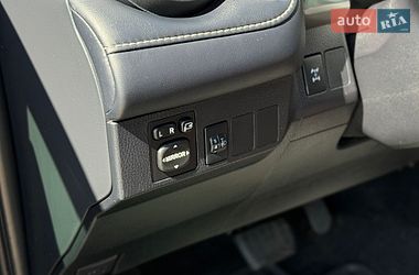 Внедорожник / Кроссовер Toyota RAV4 2017 в Шептицькому