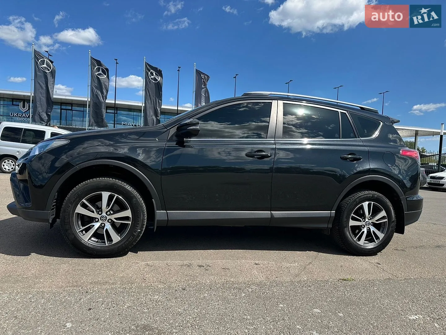 2017 Toyota RAV 4 - мініатюра 2