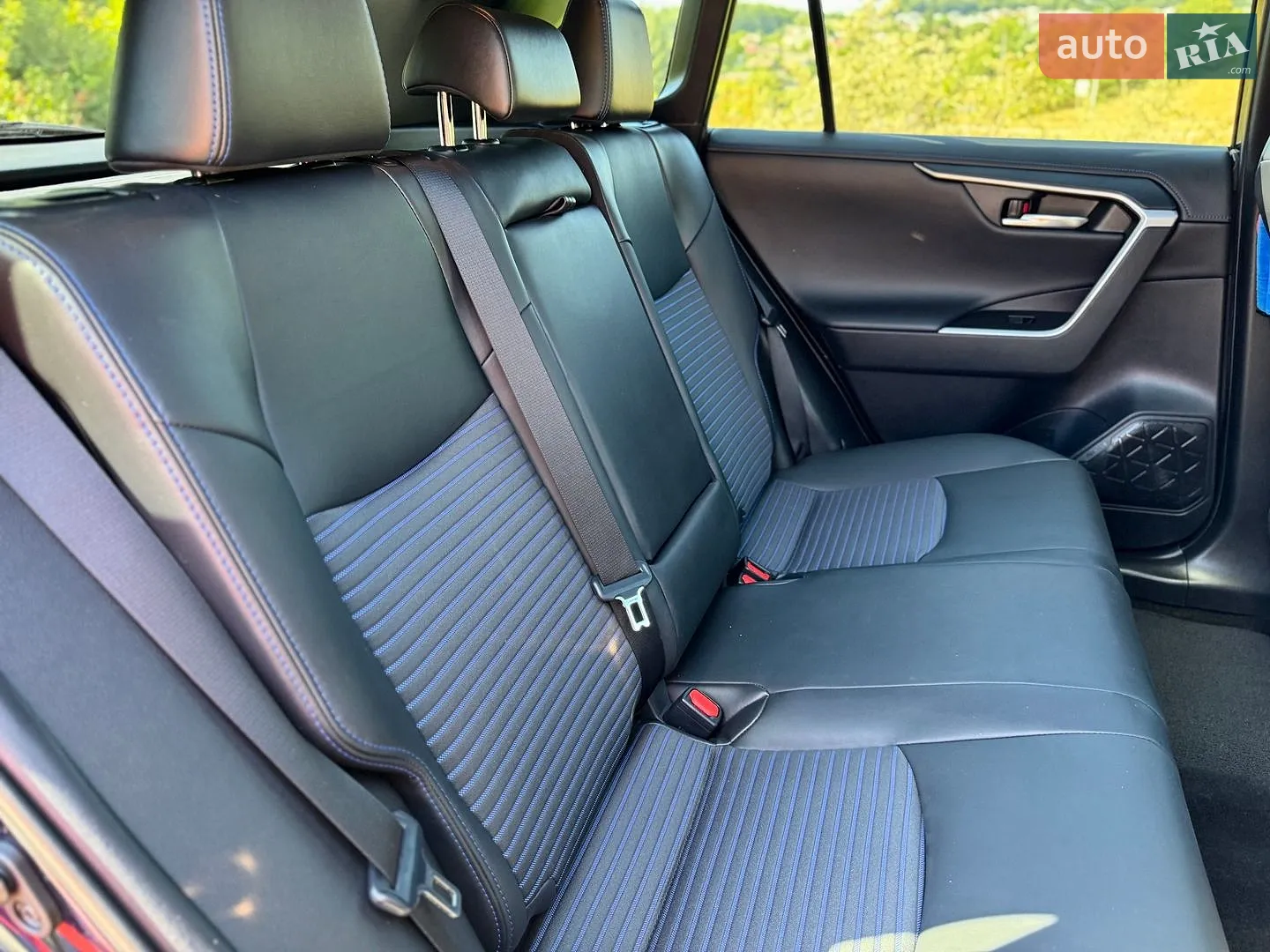 2021 Toyota RAV 4 - мініатюра 28