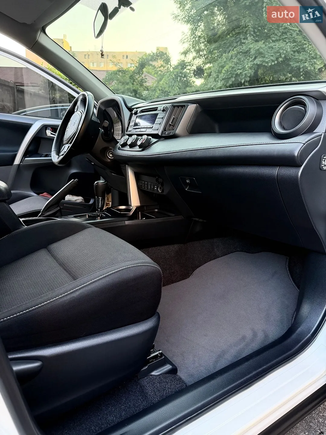 2016 Toyota RAV 4 - мініатюра 6