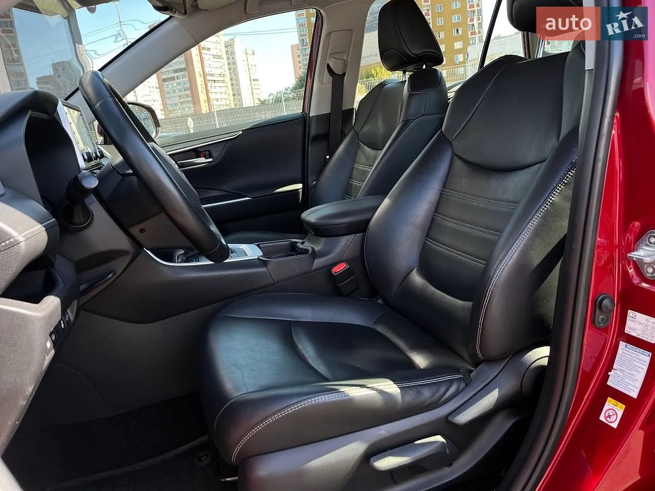 2019 Toyota RAV 4 - мініатюра 9