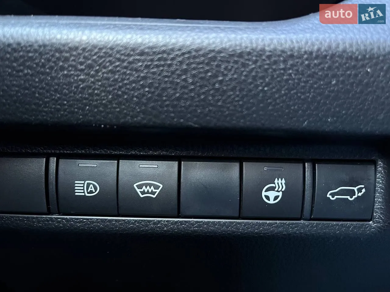 2019 Toyota RAV 4 - мініатюра 17