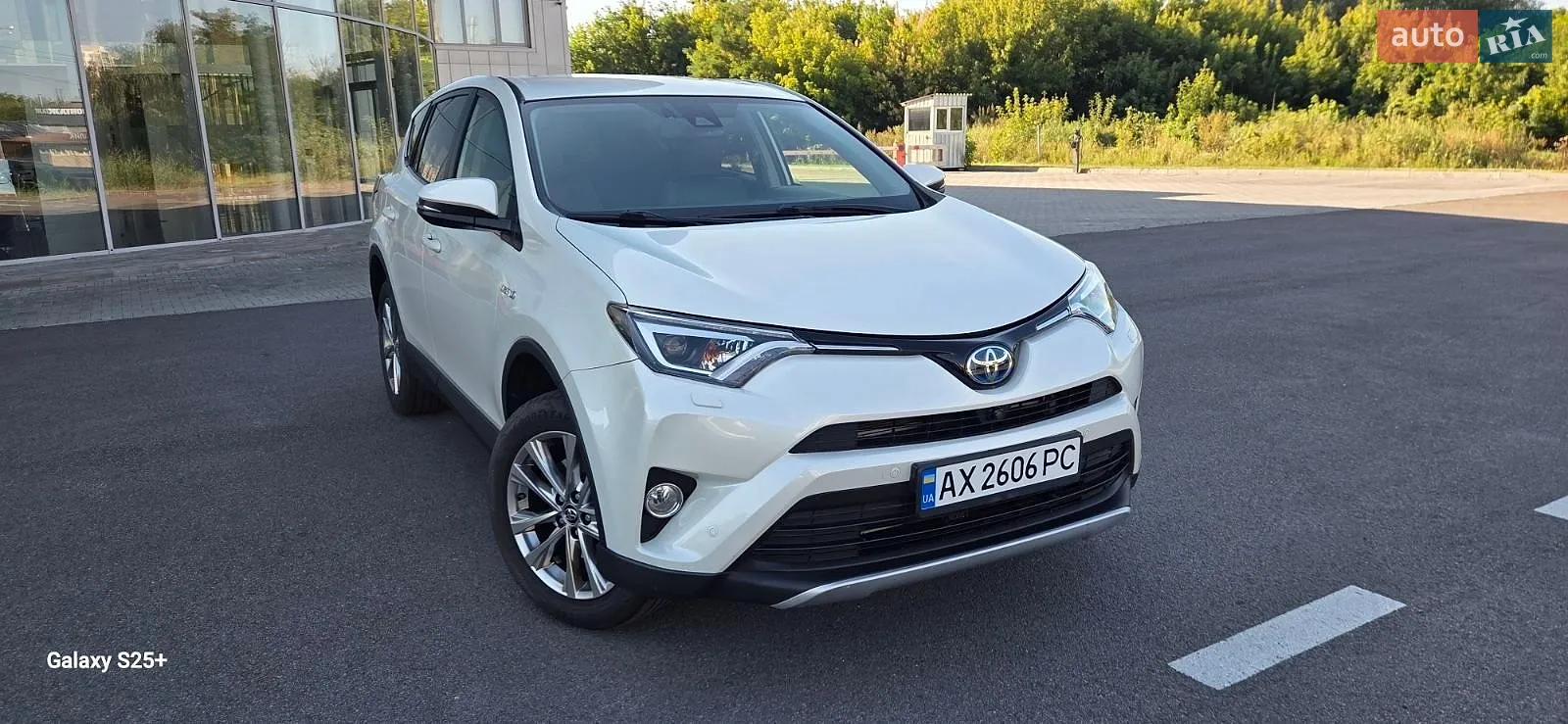 2016 Toyota RAV 4 - мініатюра 12