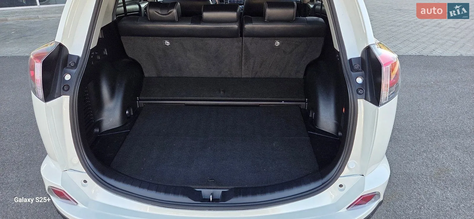 2016 Toyota RAV 4 - мініатюра 25