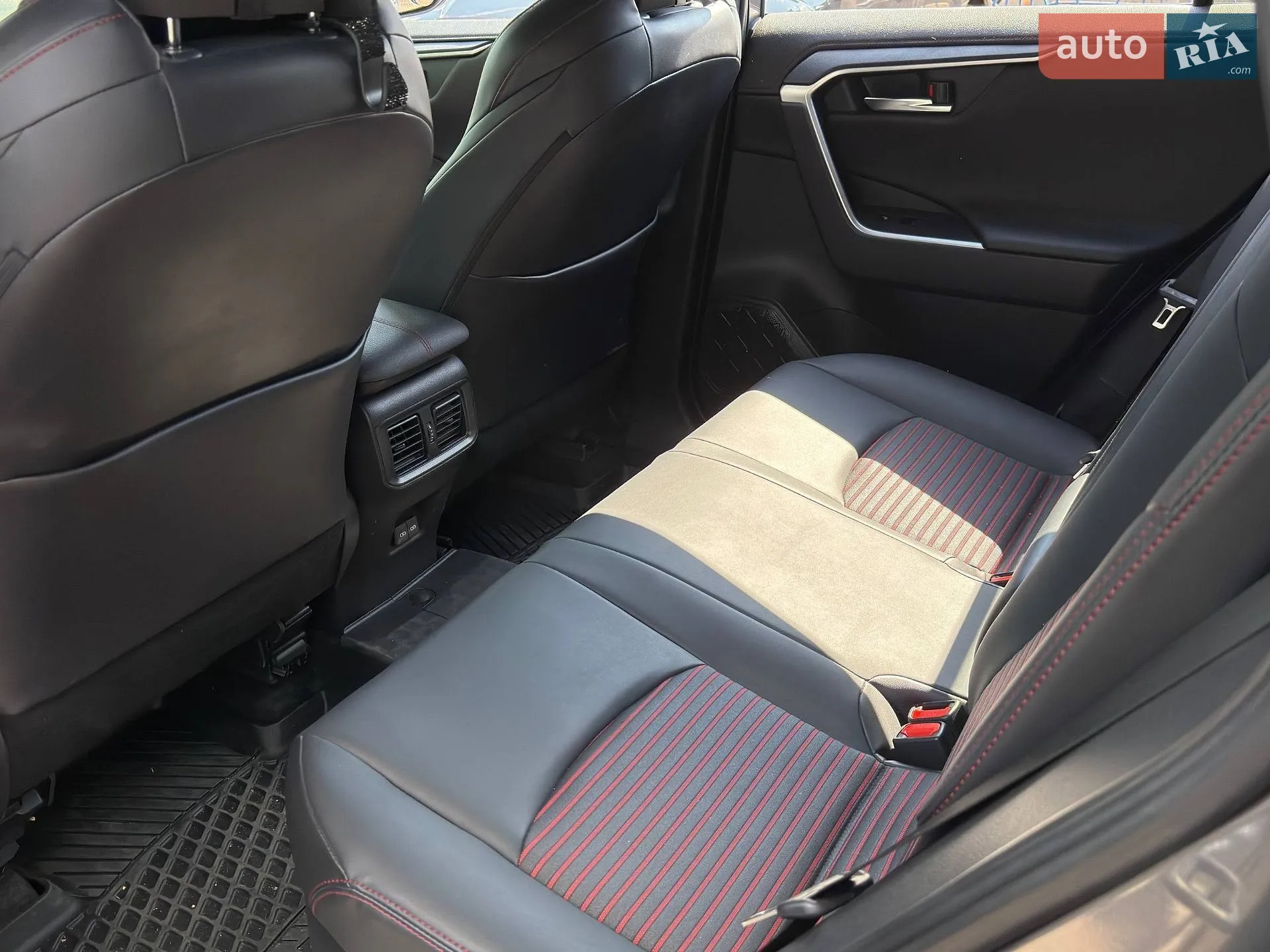 2023 Toyota RAV 4 - мініатюра 18
