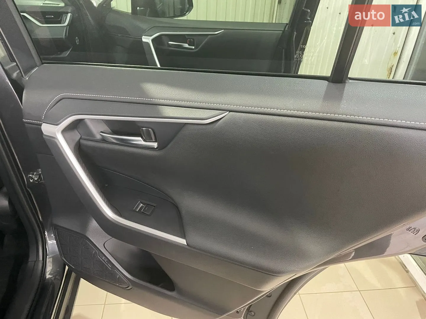 2024 Toyota RAV 4 - мініатюра 28