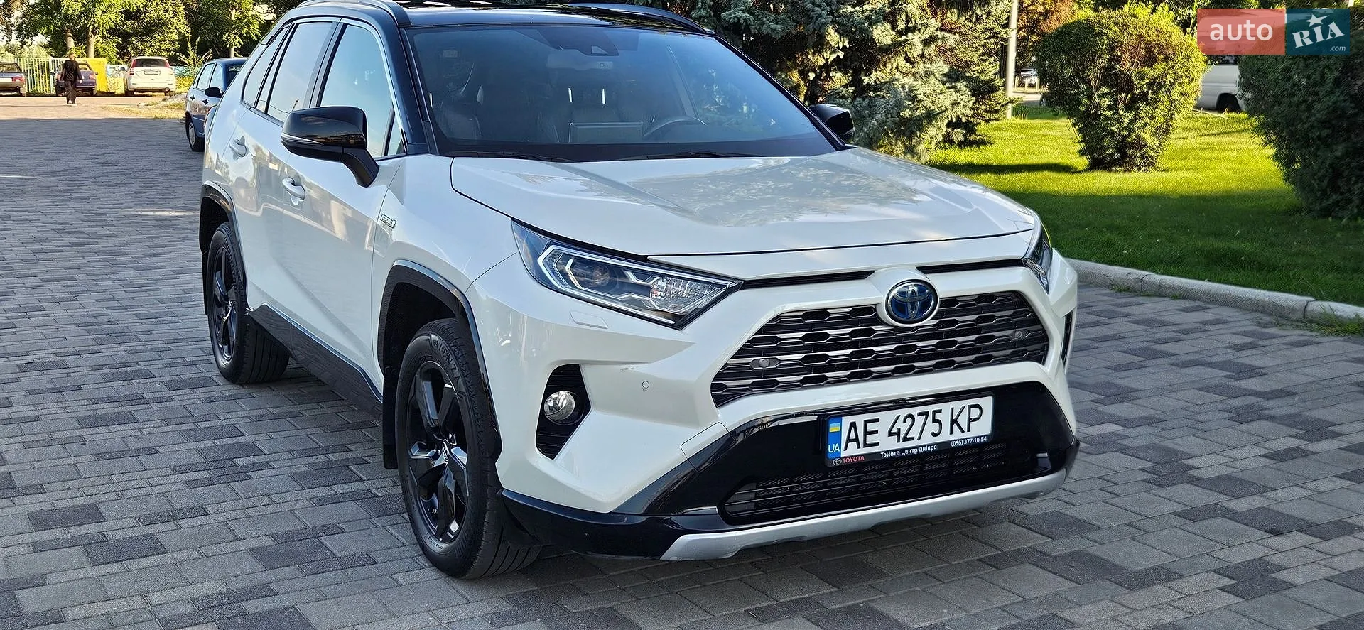 2019 Toyota RAV 4 - фото 1