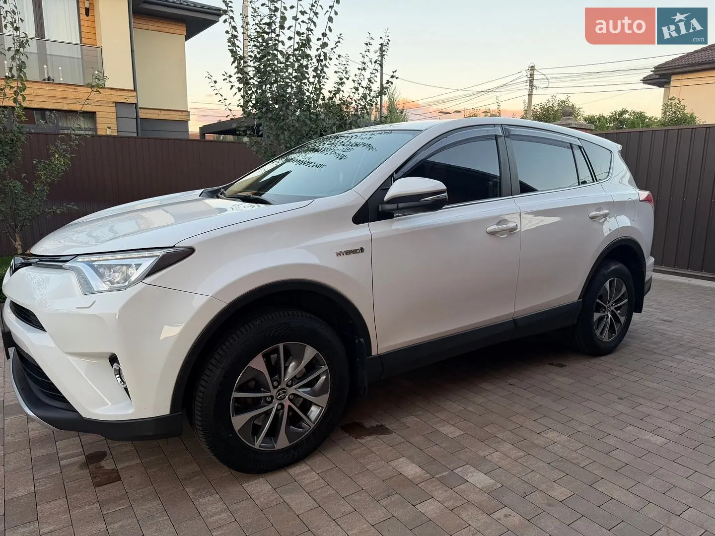 2017 Toyota RAV 4 - мініатюра 5