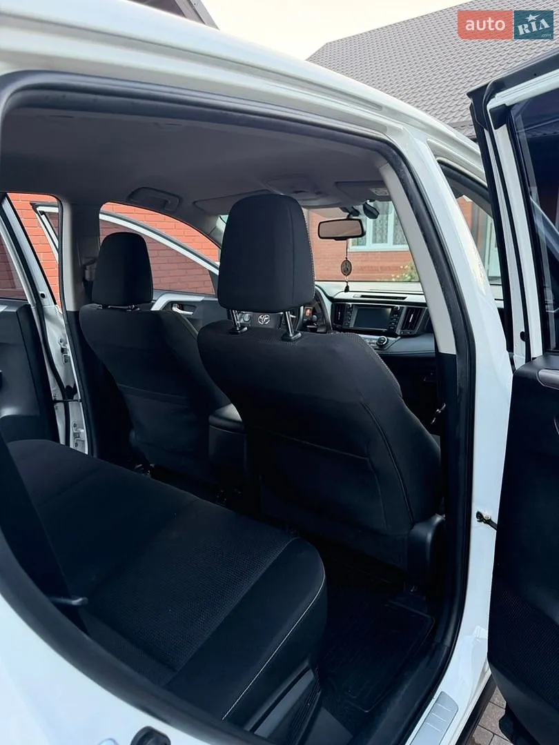 2017 Toyota RAV 4 - мініатюра 30