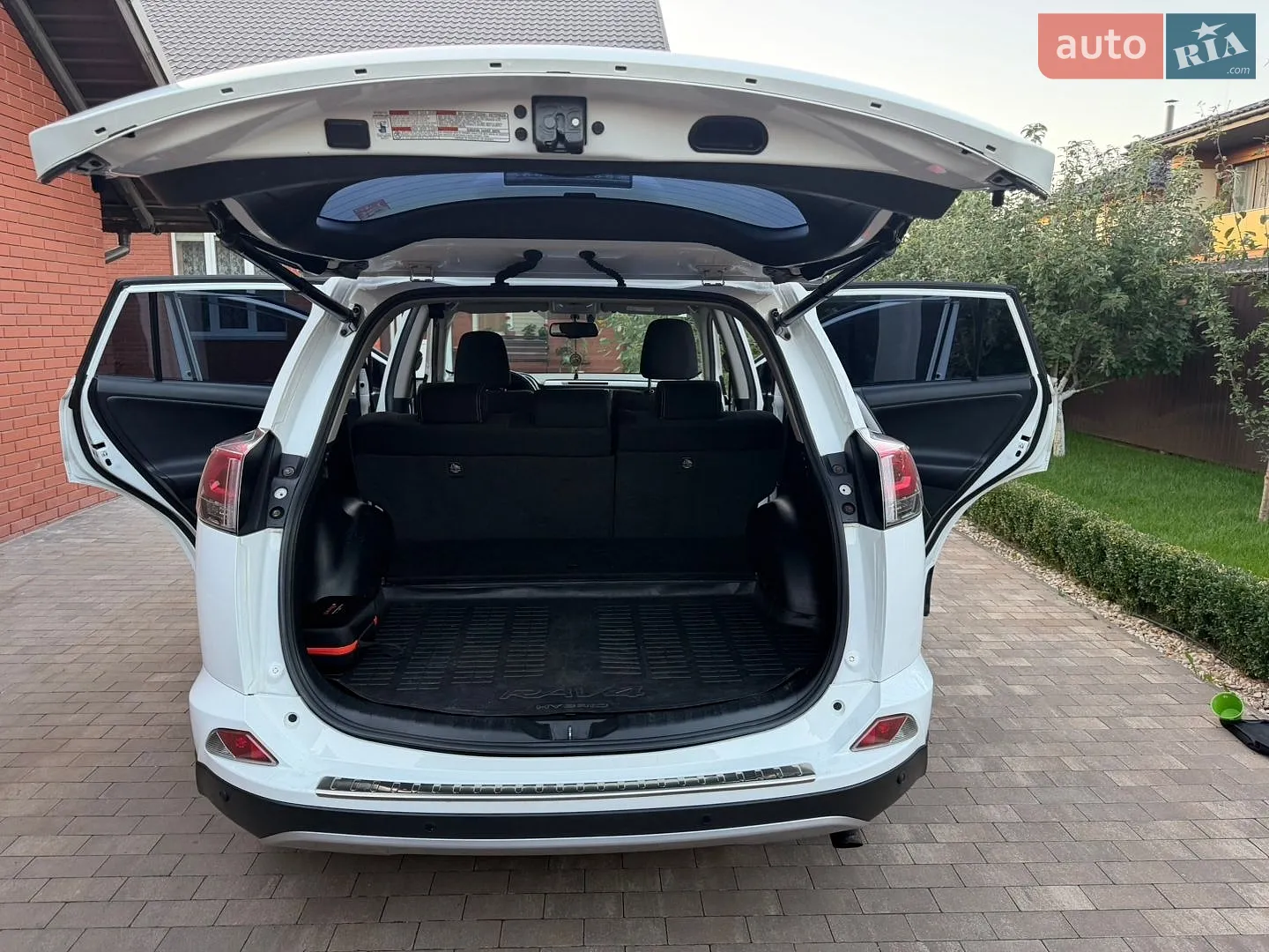 2017 Toyota RAV 4 - мініатюра 13