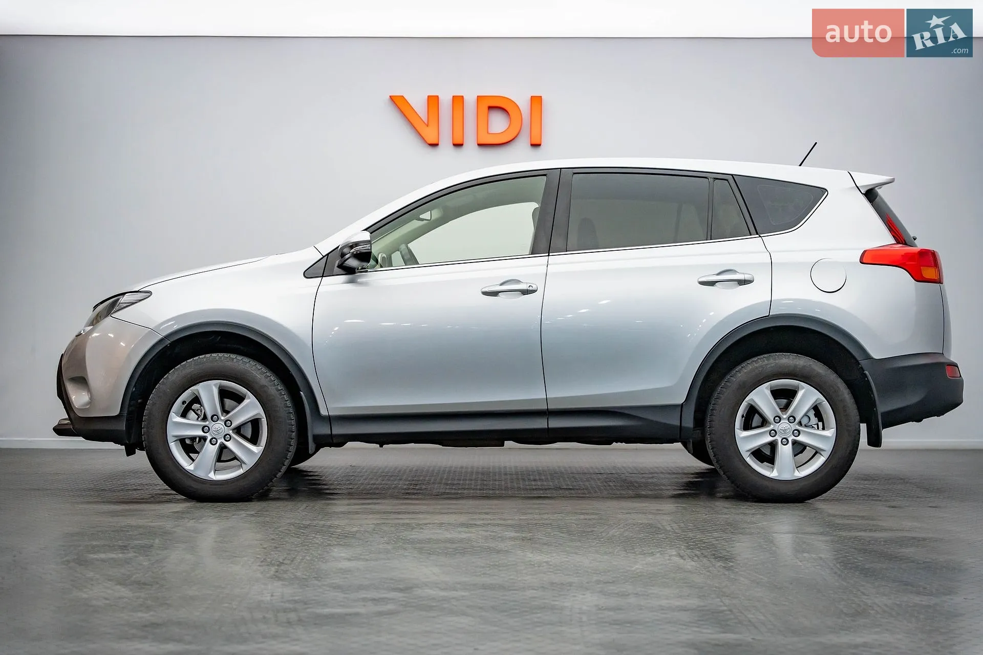 2013 Toyota RAV 4 - мініатюра 3
