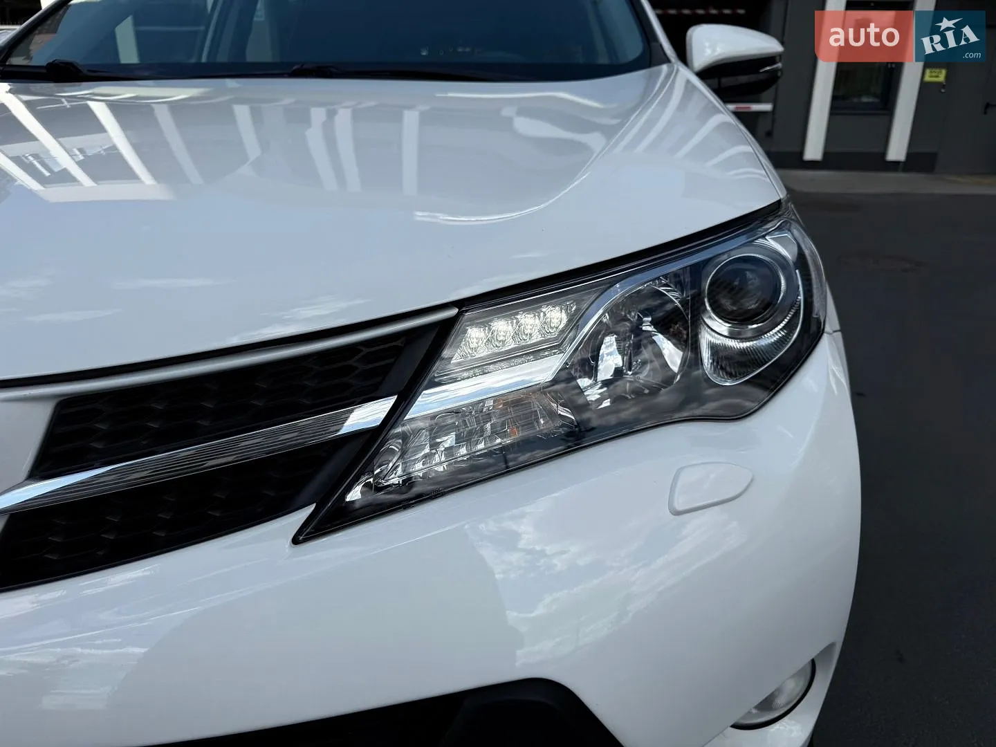 2014 Toyota RAV 4 - мініатюра 17