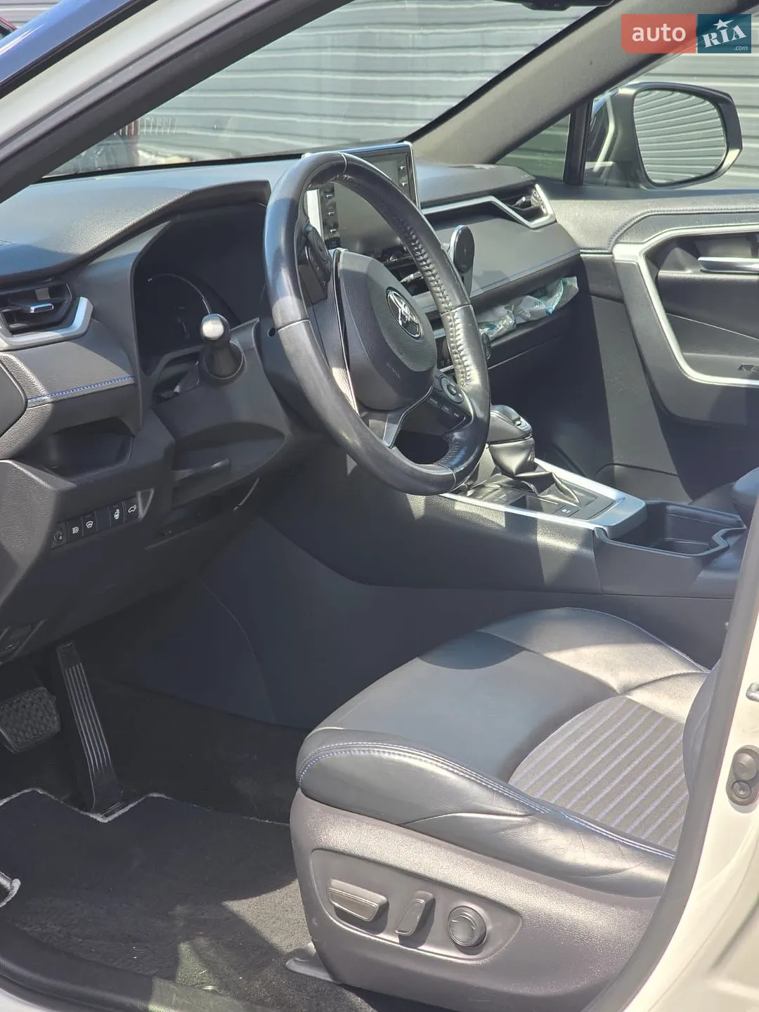 2019 Toyota RAV 4 - мініатюра 19