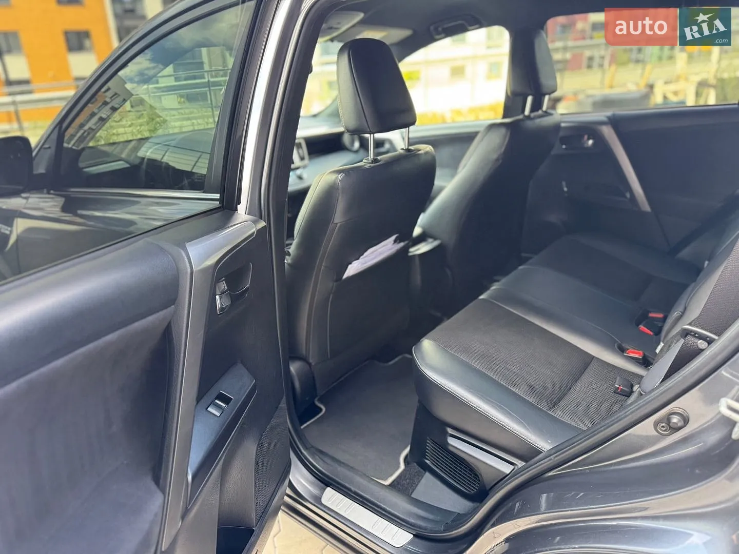 2017 Toyota RAV 4 - мініатюра 8