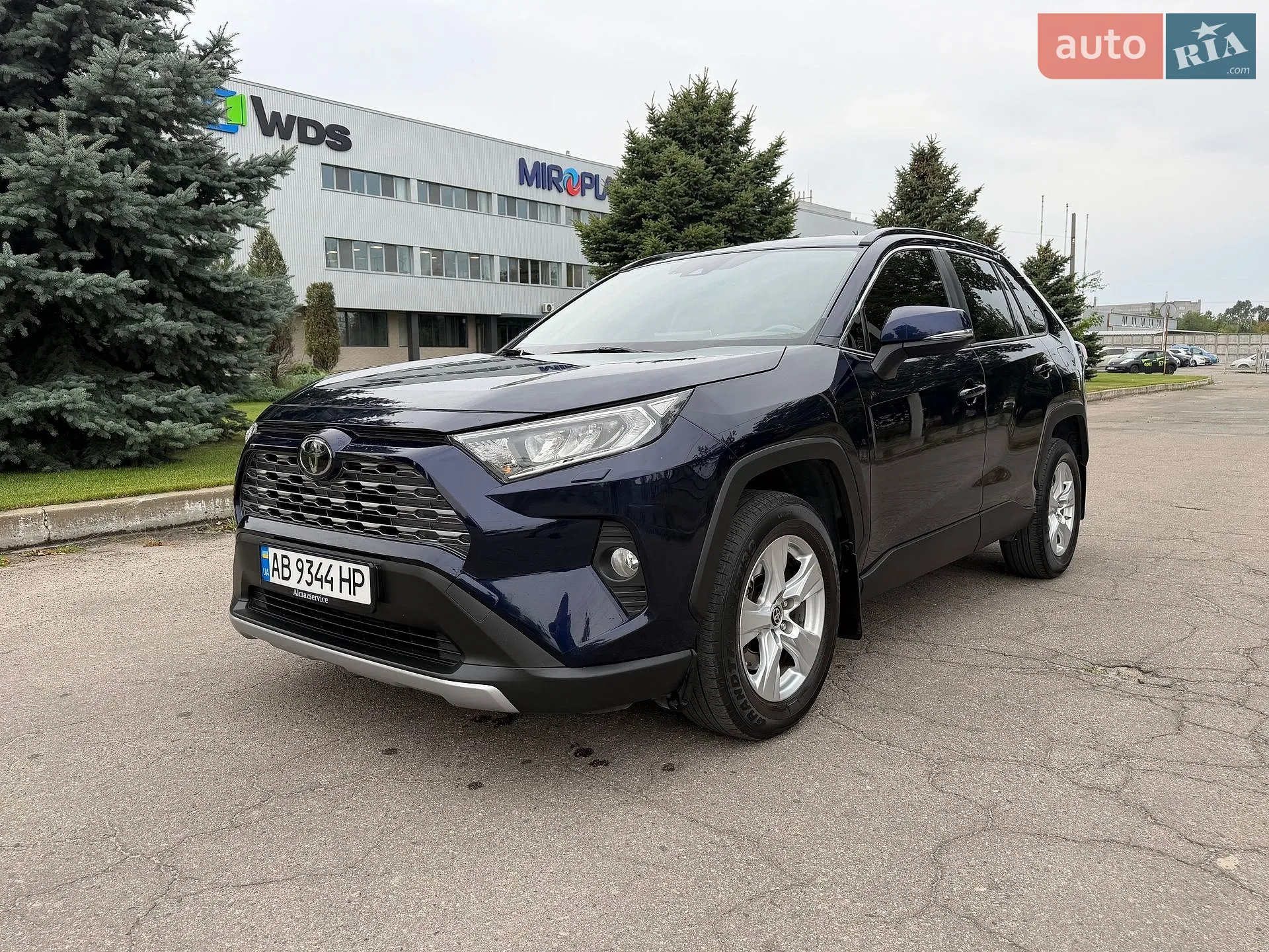 2020 Toyota RAV 4 - мініатюра 4