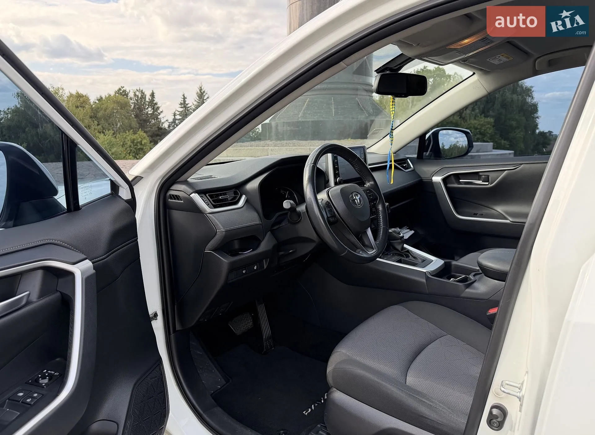 2019 Toyota RAV 4 - мініатюра 16