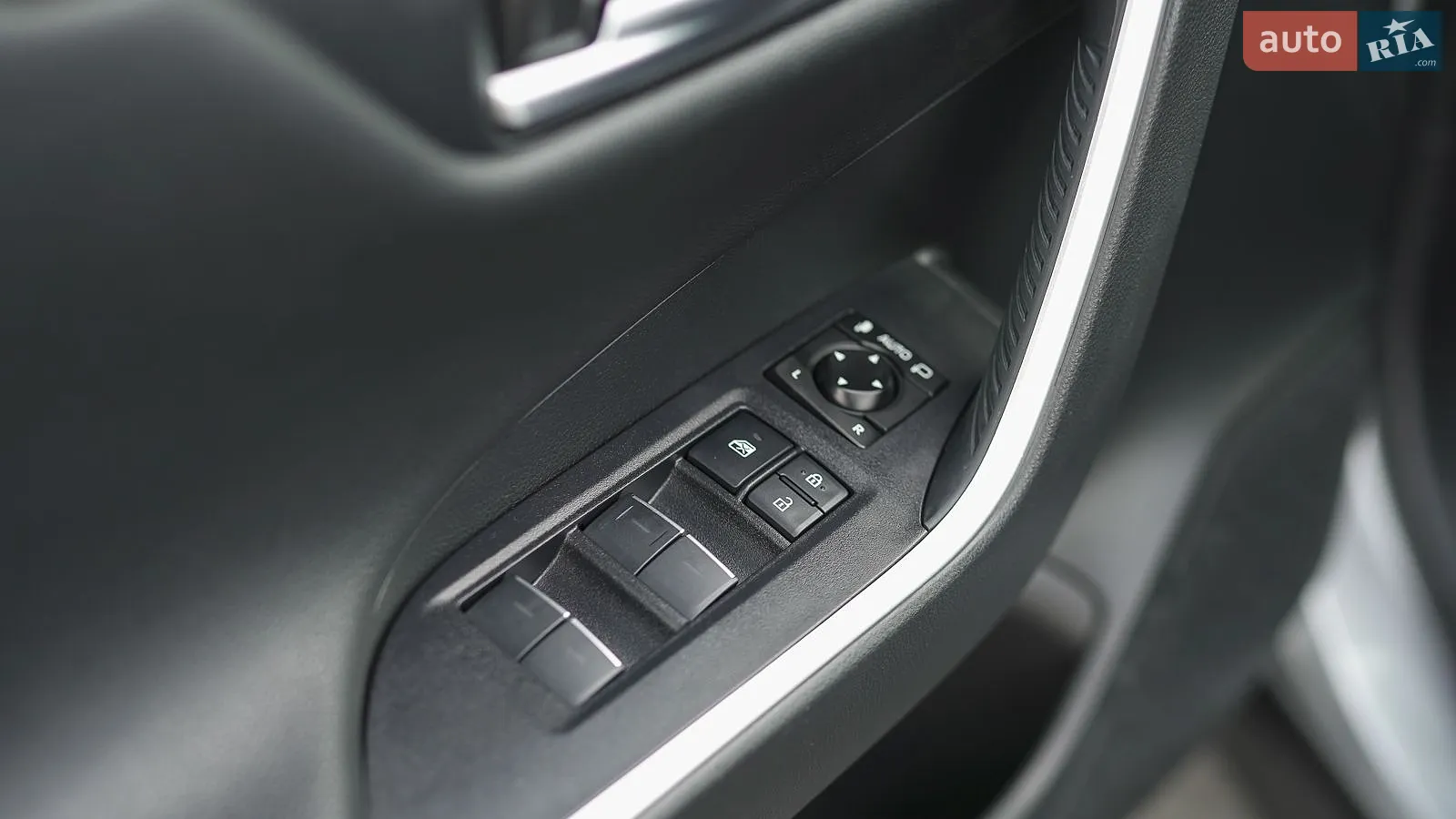 2021 Toyota RAV 4 - мініатюра 22