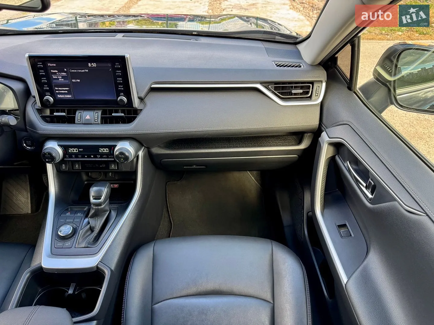 2021 Toyota RAV 4 - мініатюра 19
