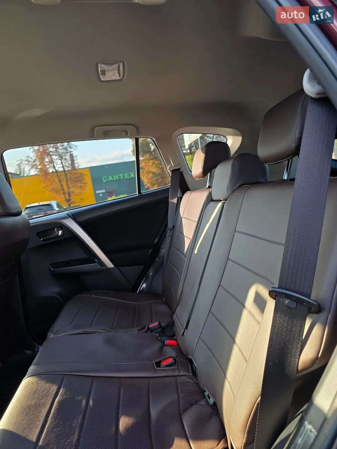 2017 Toyota RAV 4 - мініатюра 11