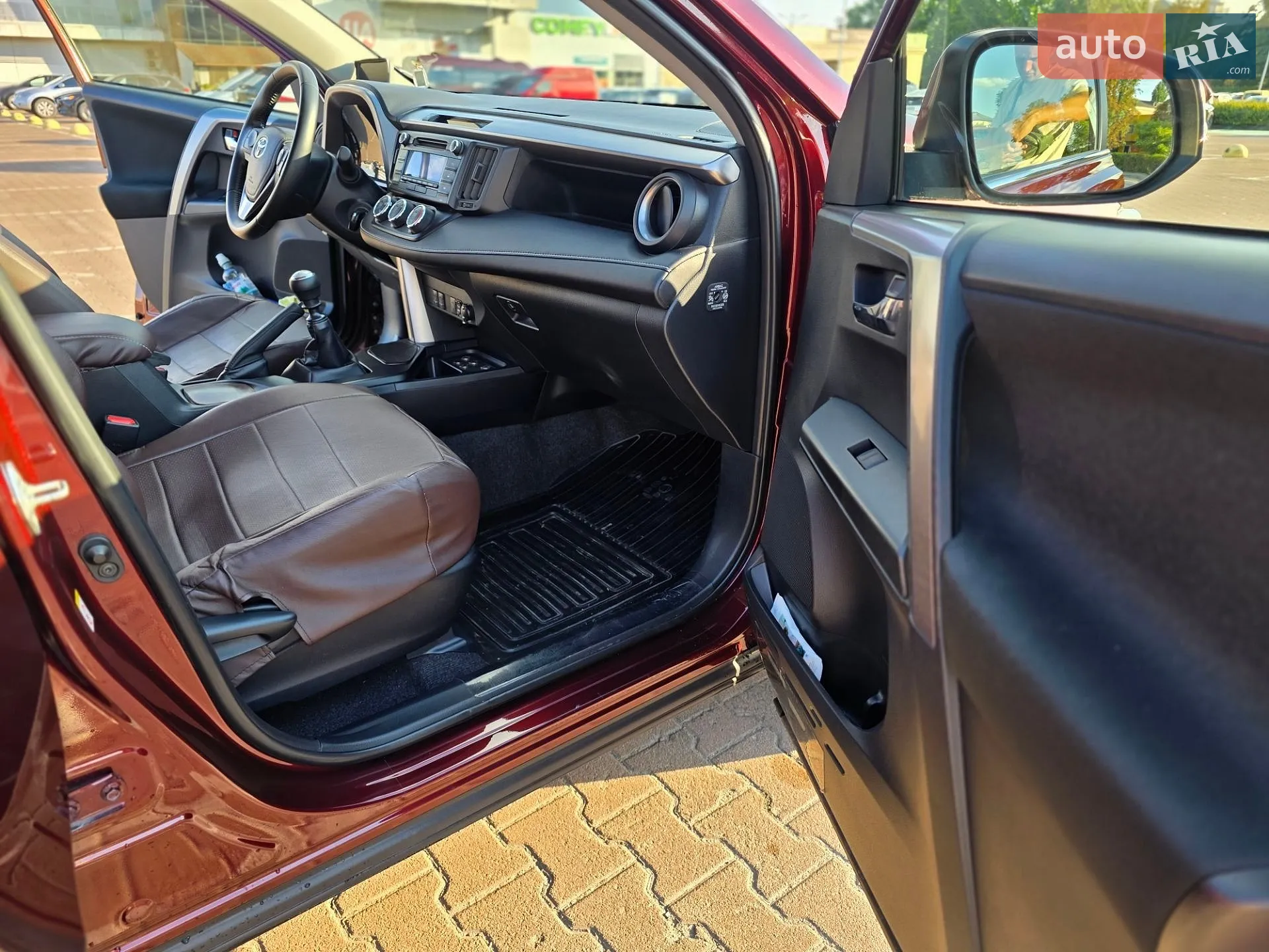 2017 Toyota RAV 4 - мініатюра 18