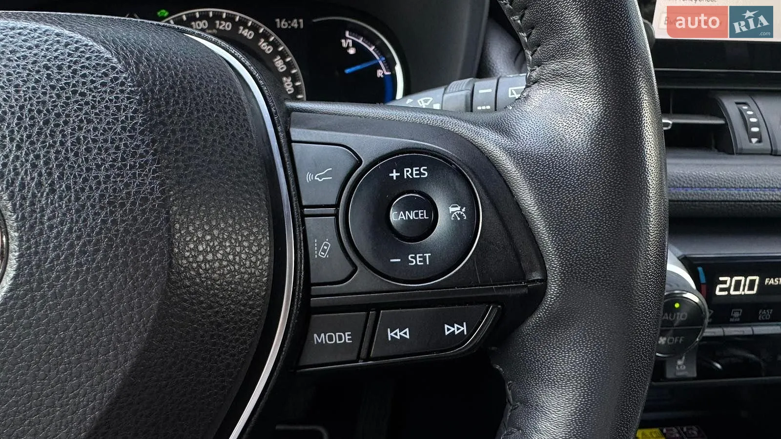 2022 Toyota RAV 4 - мініатюра 18