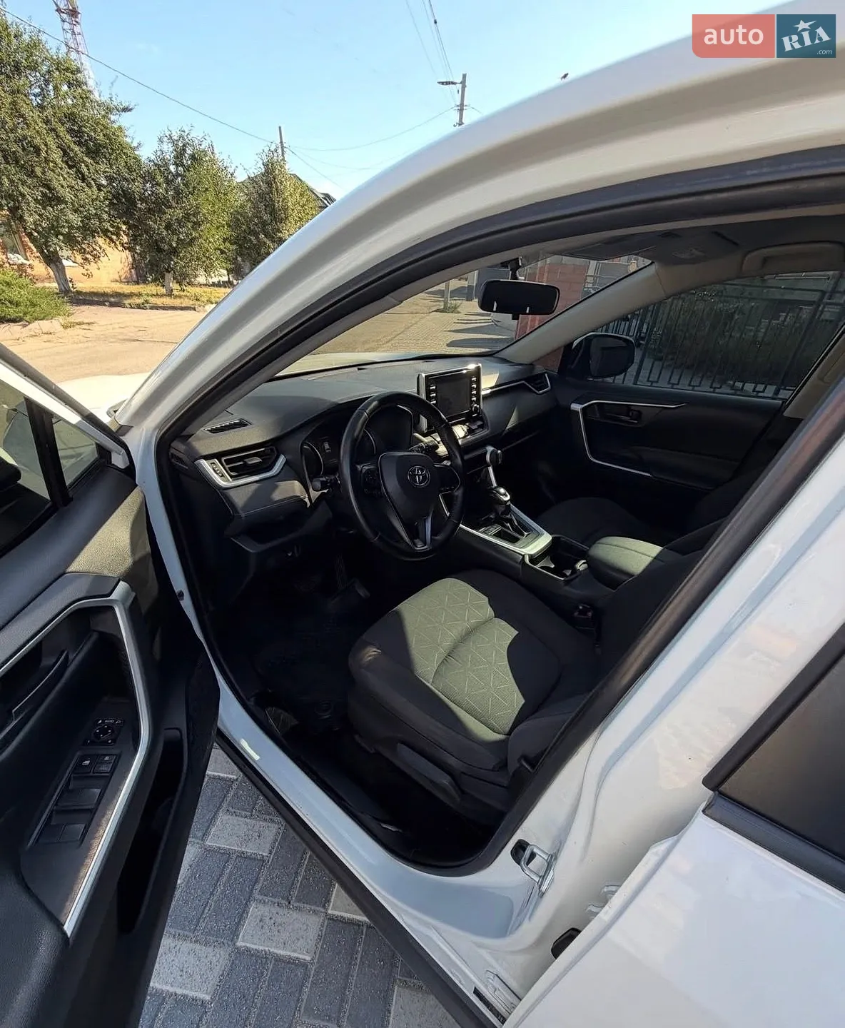 2019 Toyota RAV 4 - мініатюра 14