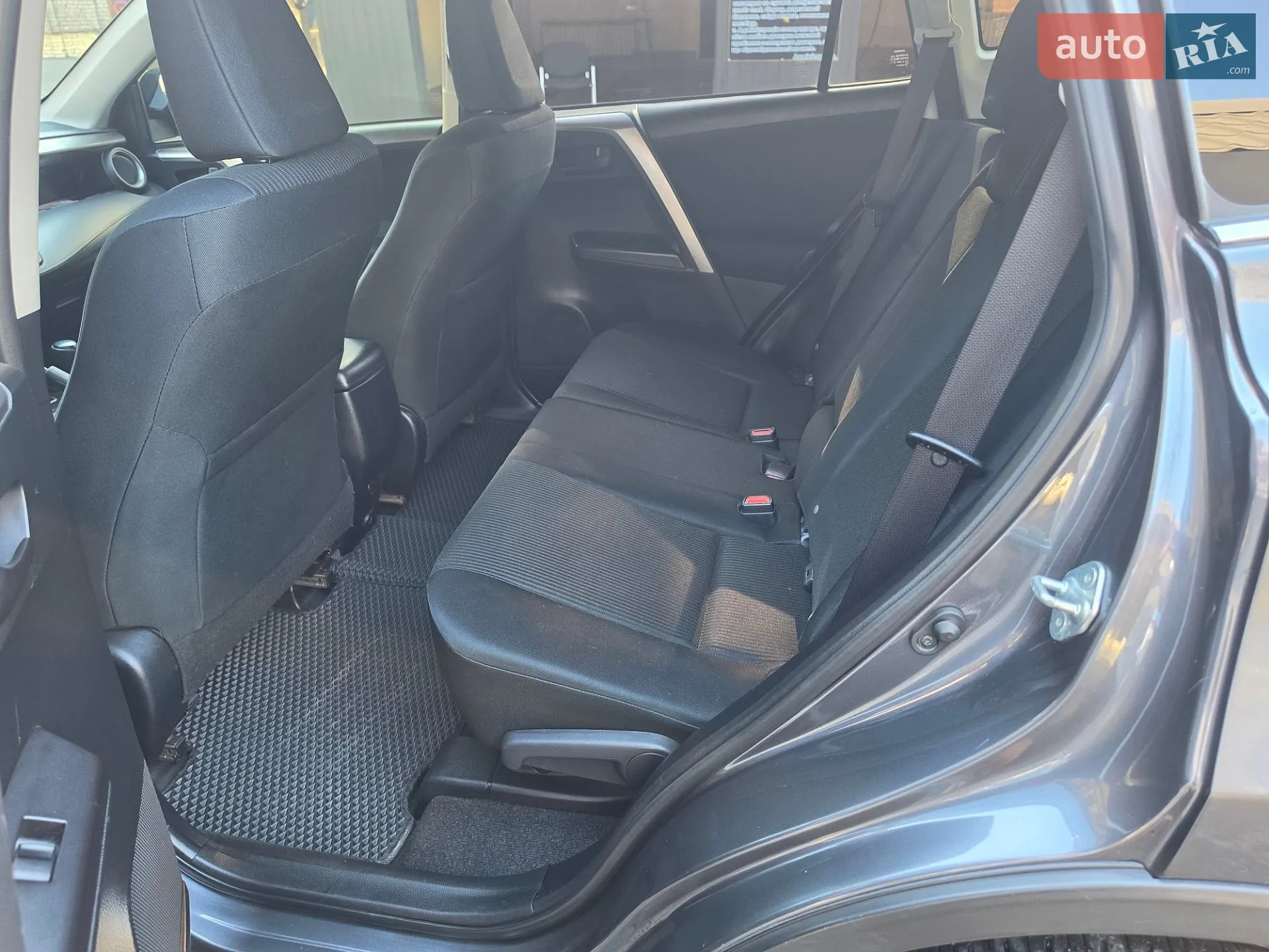 2016 Toyota RAV 4 - мініатюра 12