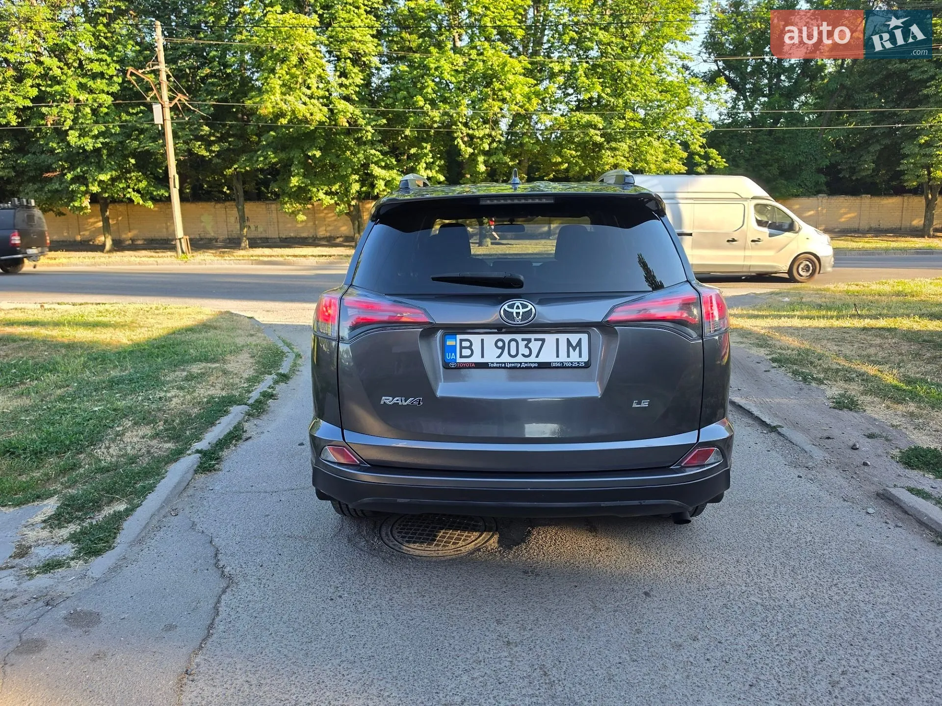 2016 Toyota RAV 4 - мініатюра 3