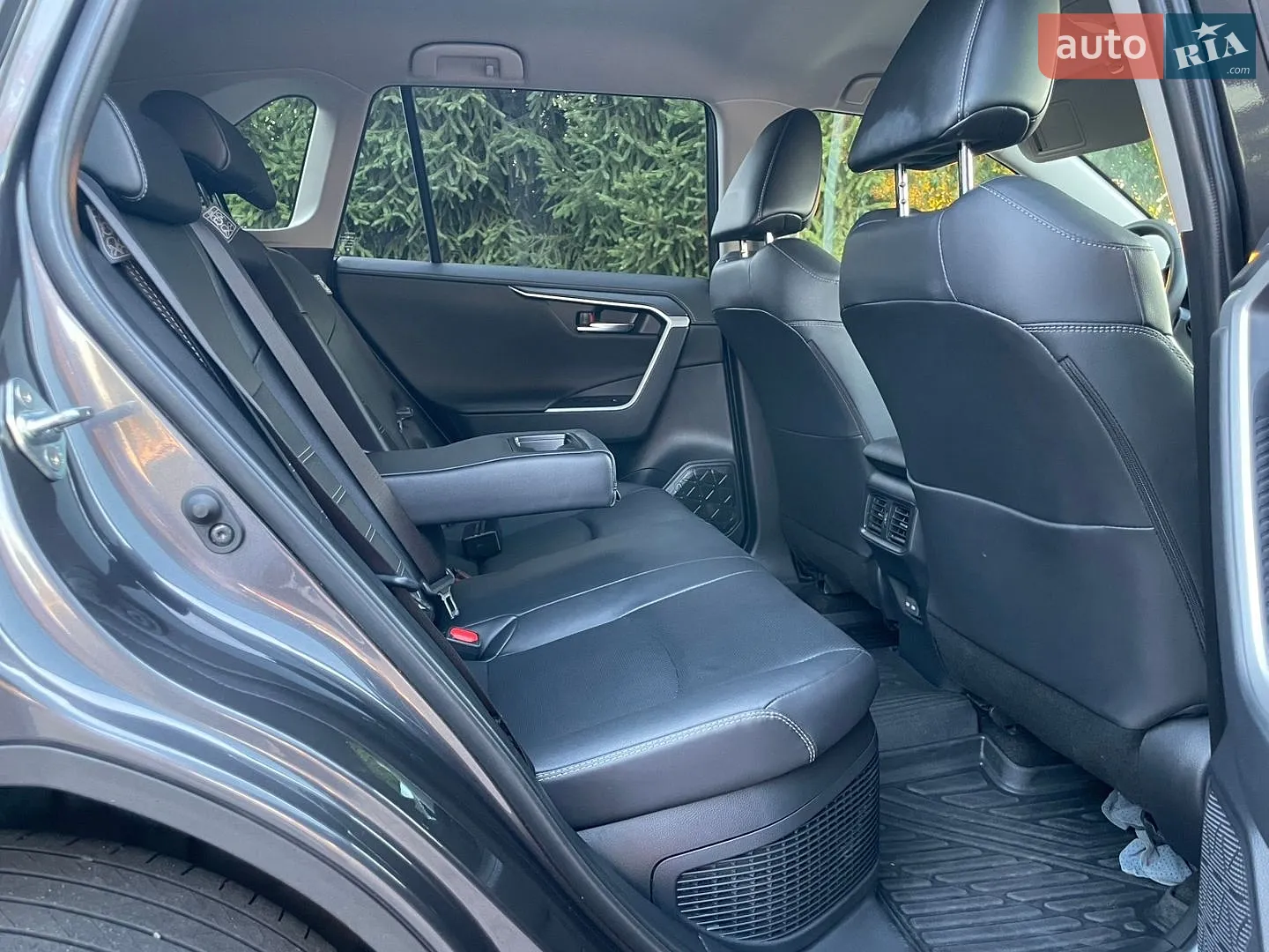 2025 Toyota RAV 4 - мініатюра 29
