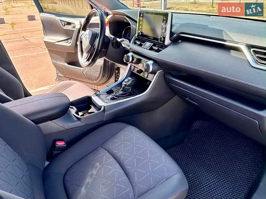2020 Toyota RAV 4 - мініатюра 31