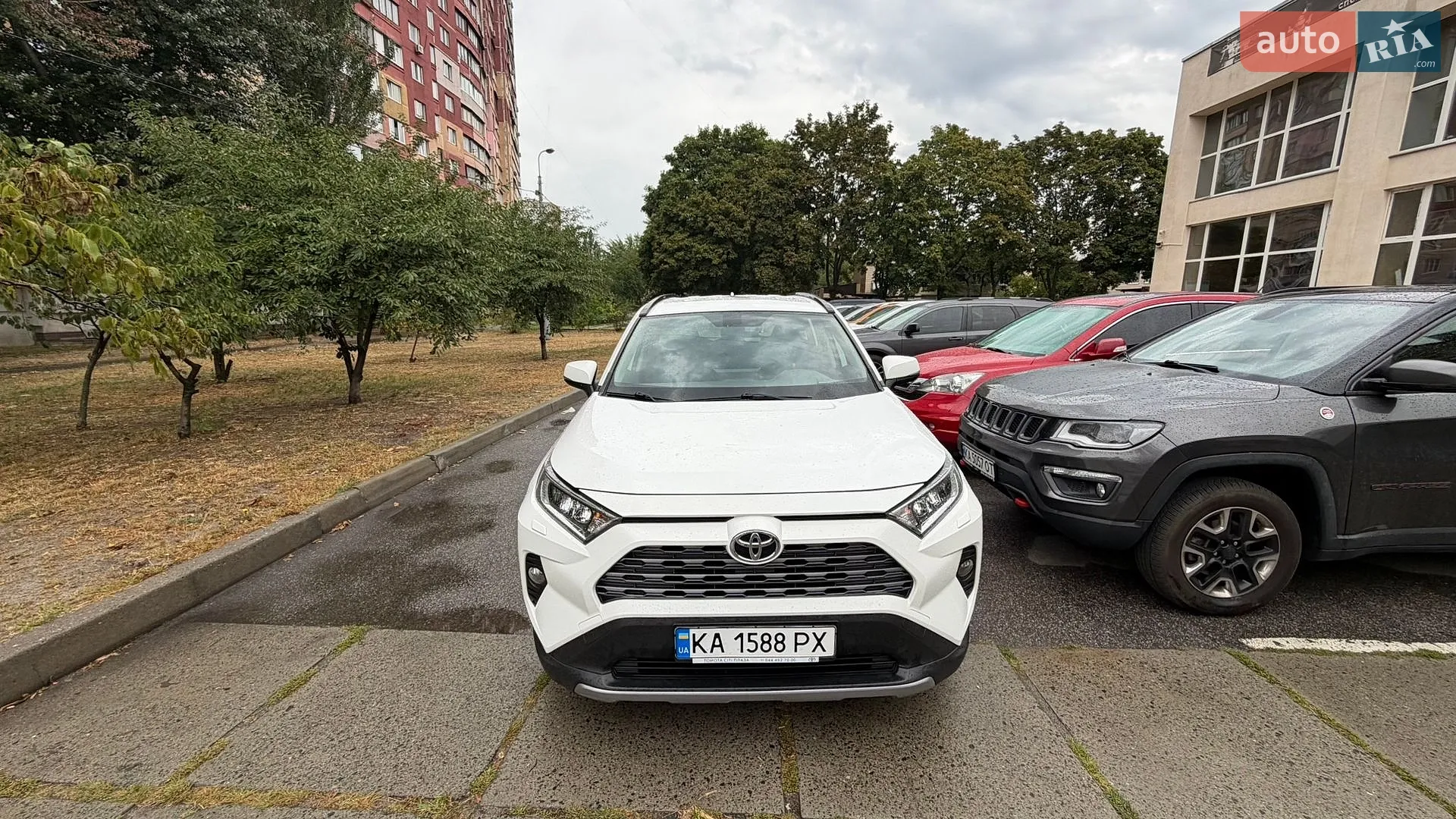 2019 Toyota RAV 4 - мініатюра 17