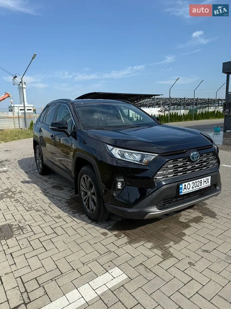 2023 Toyota RAV 4 - фото 1