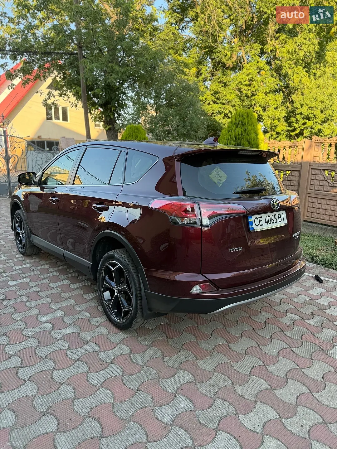 2017 Toyota RAV 4 - мініатюра 3