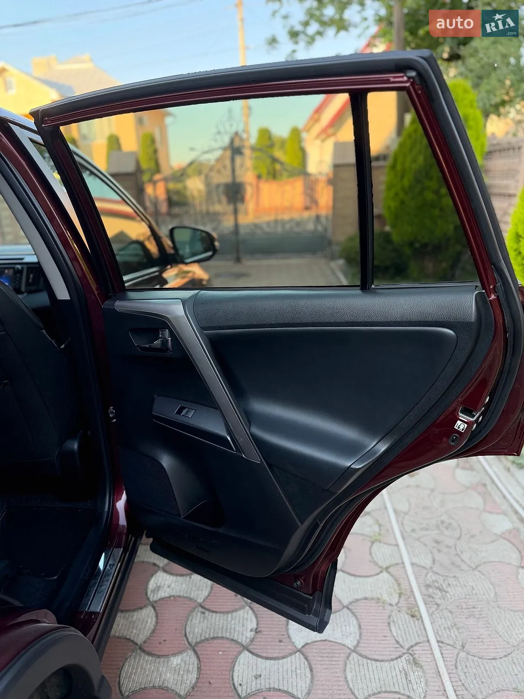 2017 Toyota RAV 4 - мініатюра 11