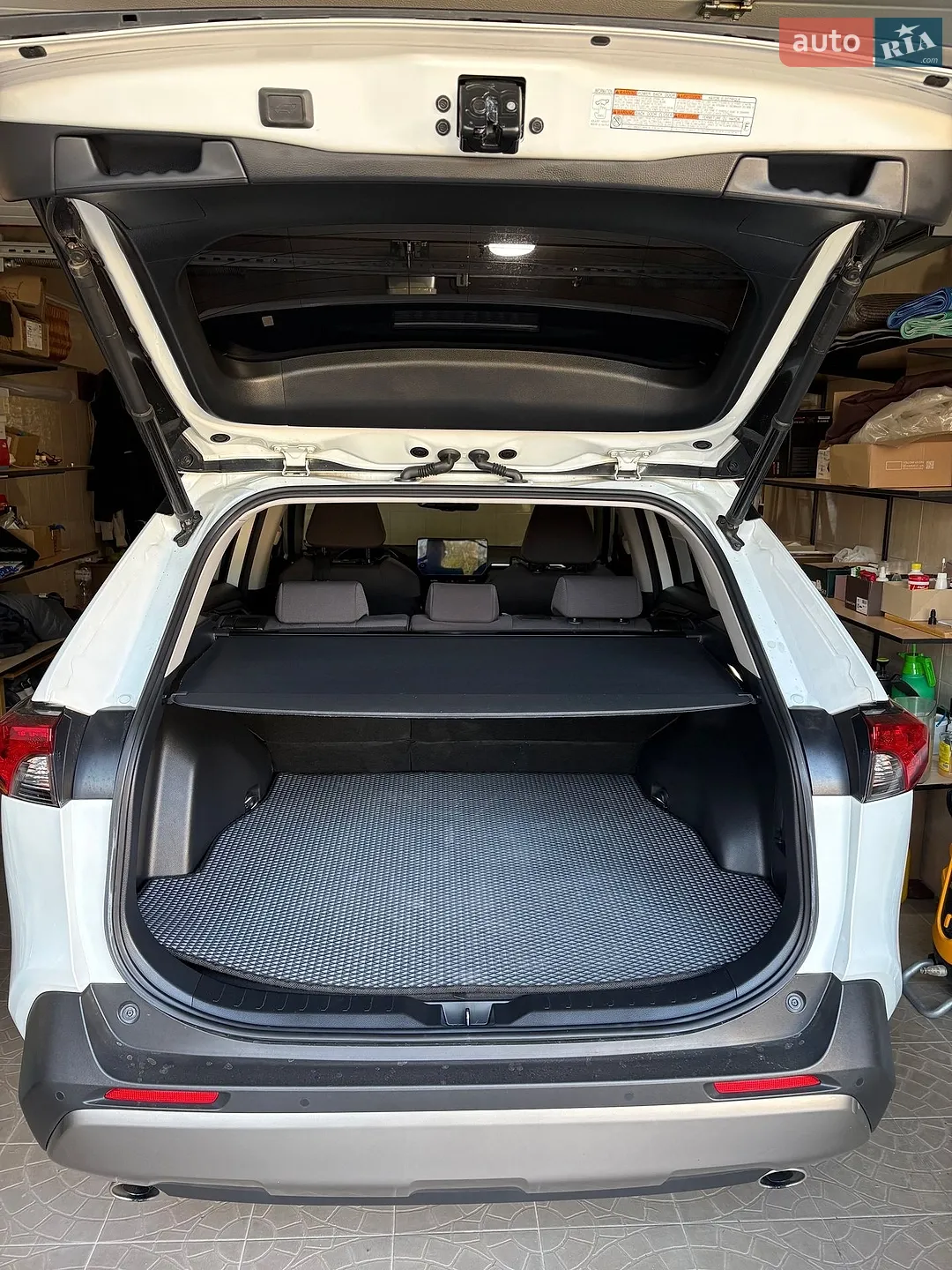 2023 Toyota RAV 4 - мініатюра 8