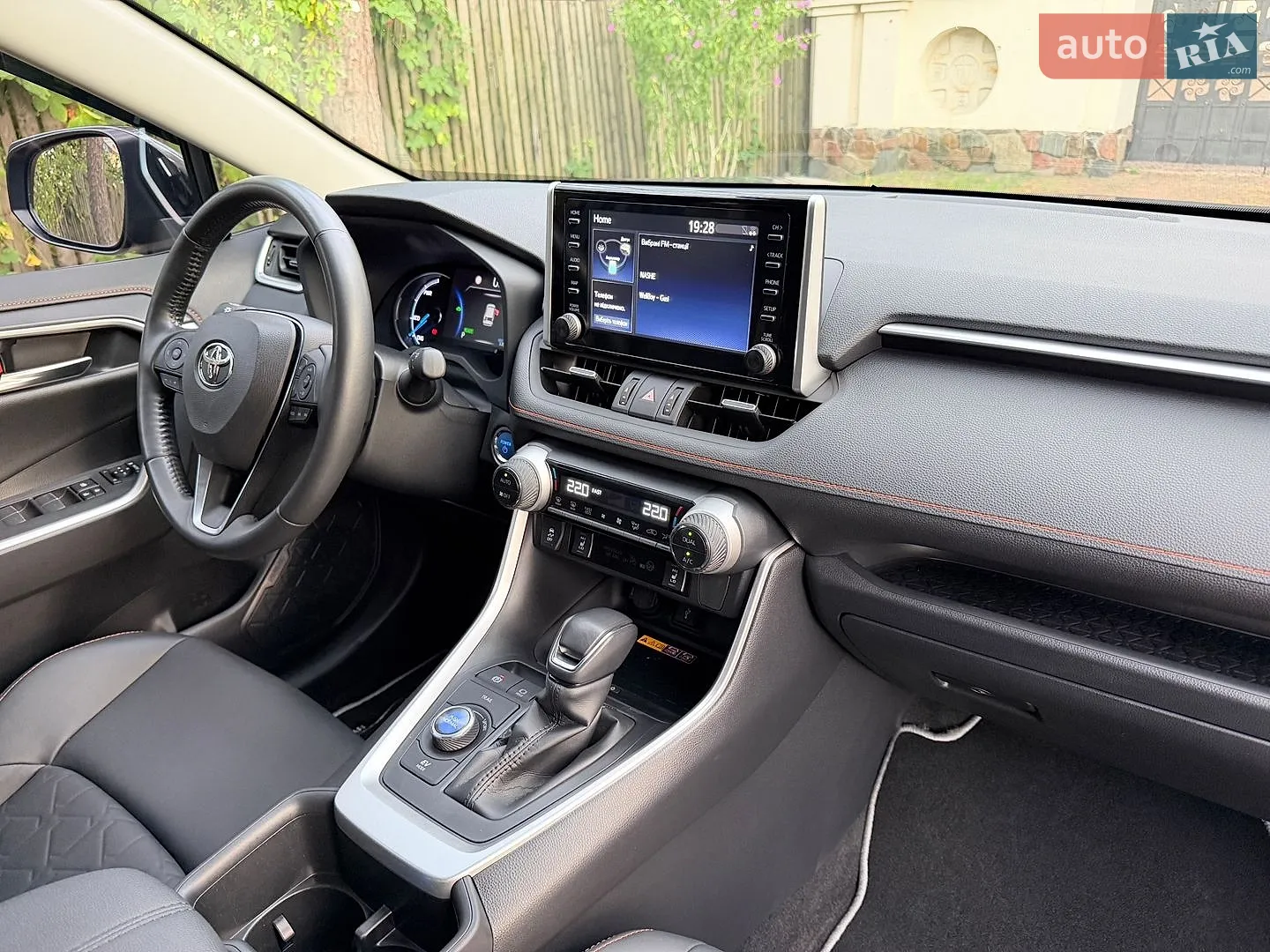 2022 Toyota RAV 4 - мініатюра 19