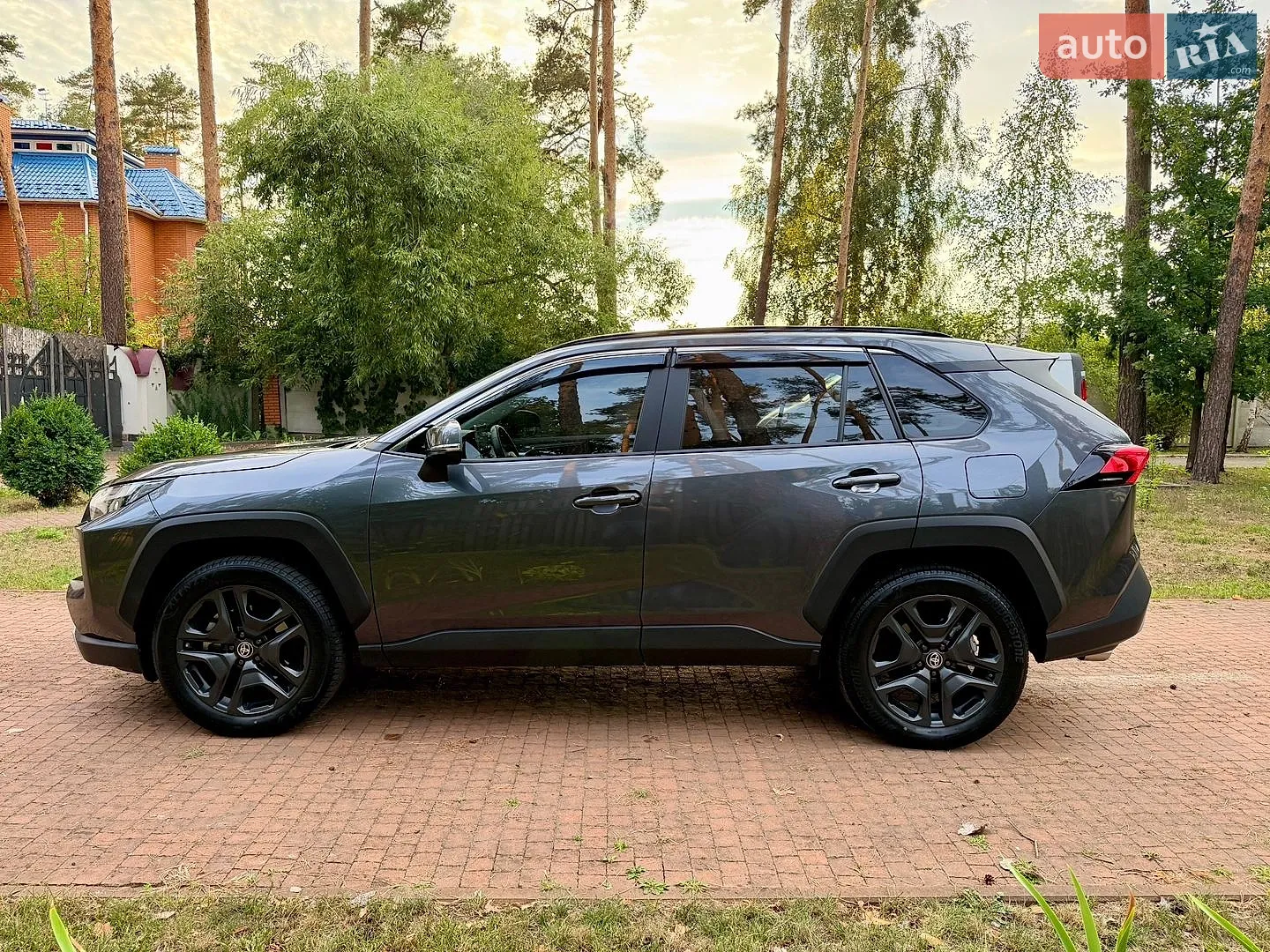 2022 Toyota RAV 4 - мініатюра 26