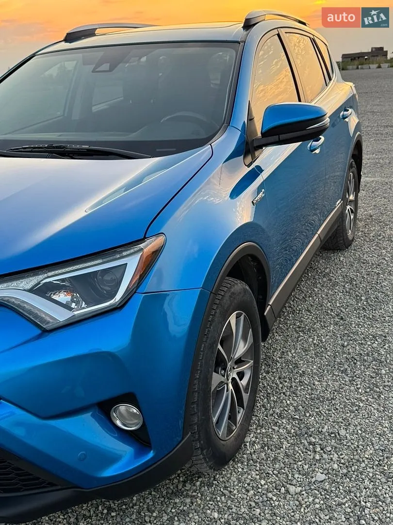 2016 Toyota RAV 4 - мініатюра 4