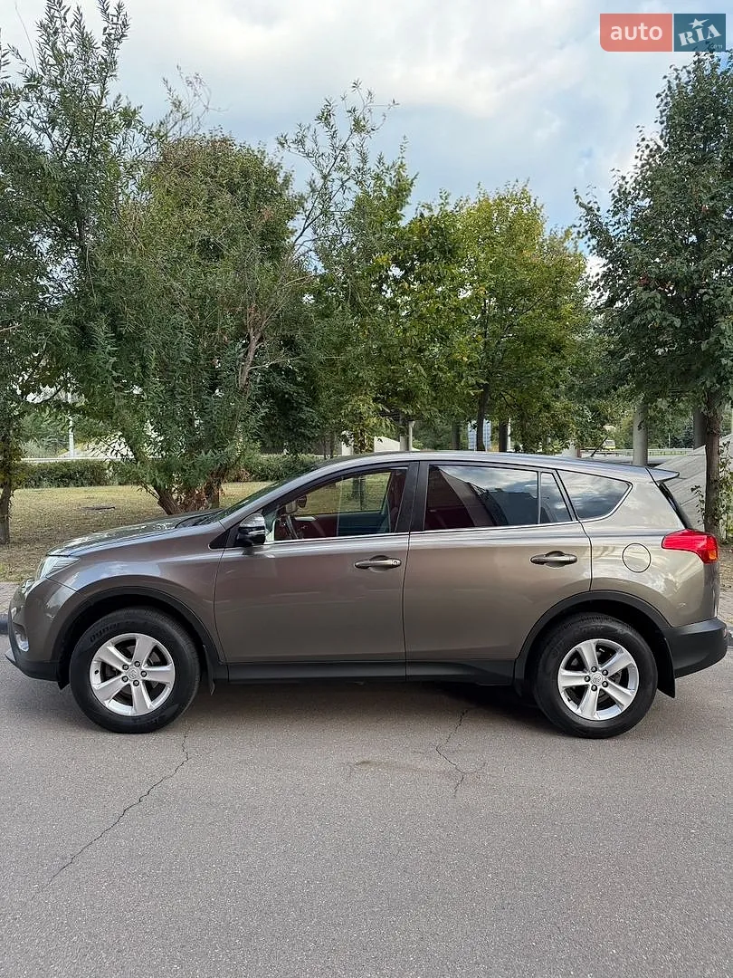 2013 Toyota RAV 4 - мініатюра 11