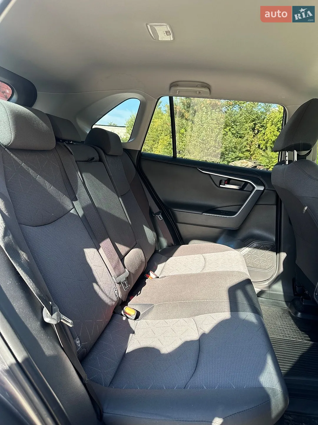 2020 Toyota RAV 4 - мініатюра 11