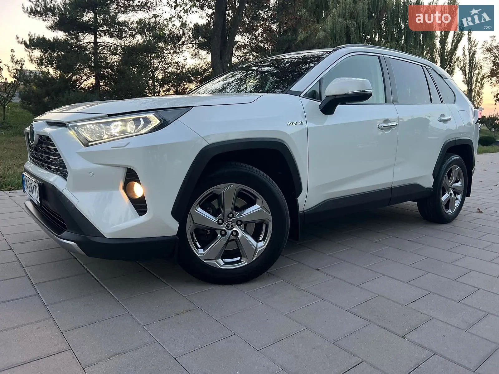 2020 Toyota RAV 4 - мініатюра 13