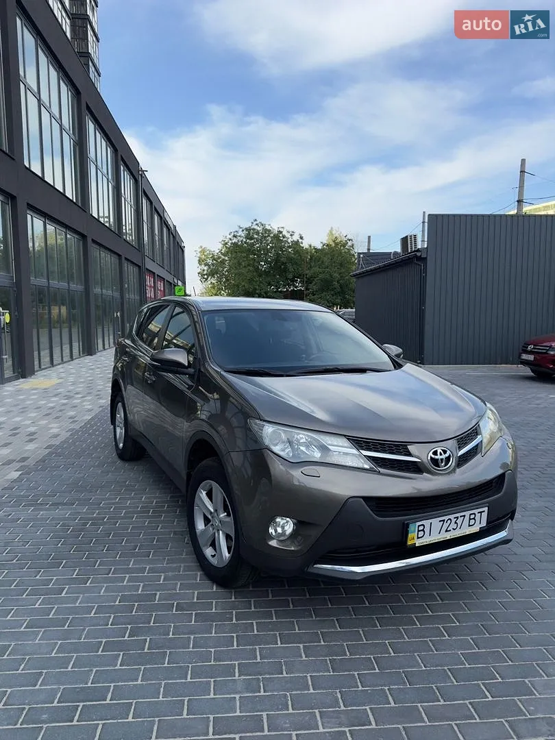 2013 Toyota RAV 4 - мініатюра 2