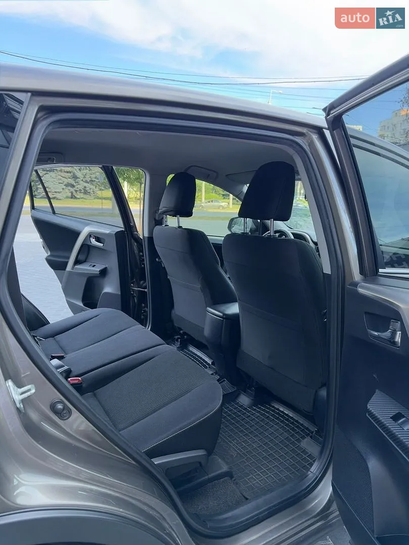 2013 Toyota RAV 4 - мініатюра 13