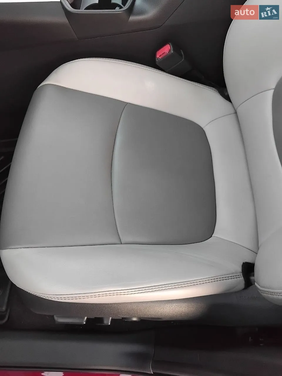 2020 Toyota RAV 4 - мініатюра 16