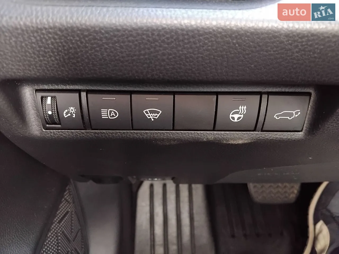 2020 Toyota RAV 4 - мініатюра 30